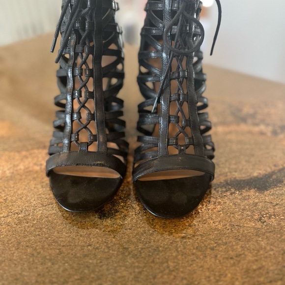 Nine West Forest Gladiator Black Leather Wedge Sandal Shoe Heel 7.5 - Picture 2 of 4